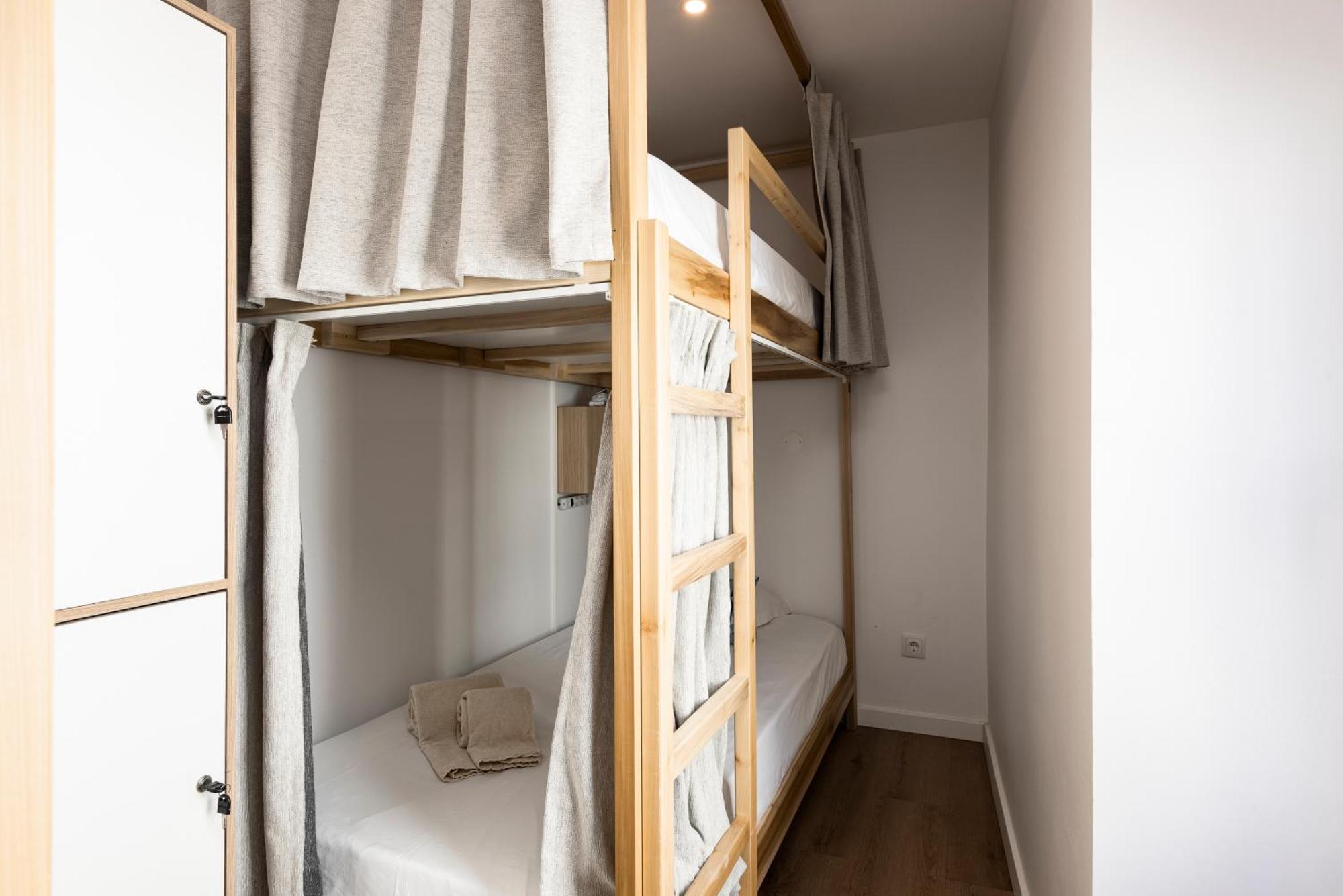 Madalena Hostel E Suites FAO Exteriör bild