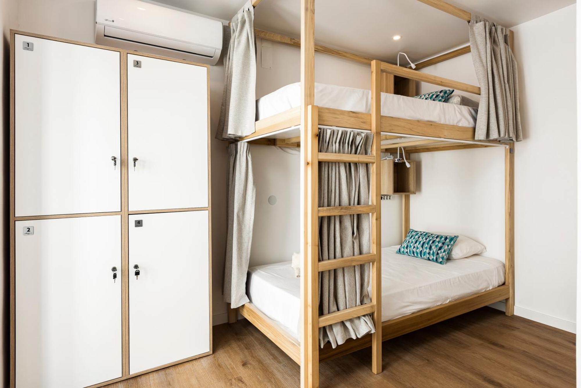 Madalena Hostel E Suites FAO Exteriör bild