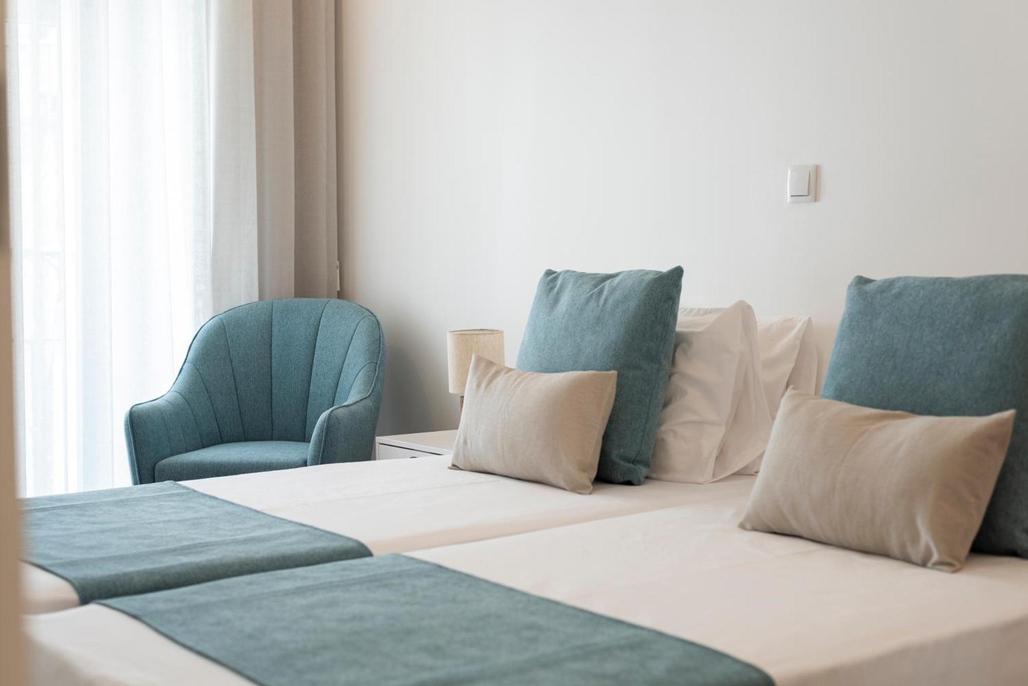 Madalena Hostel E Suites FAO Exteriör bild